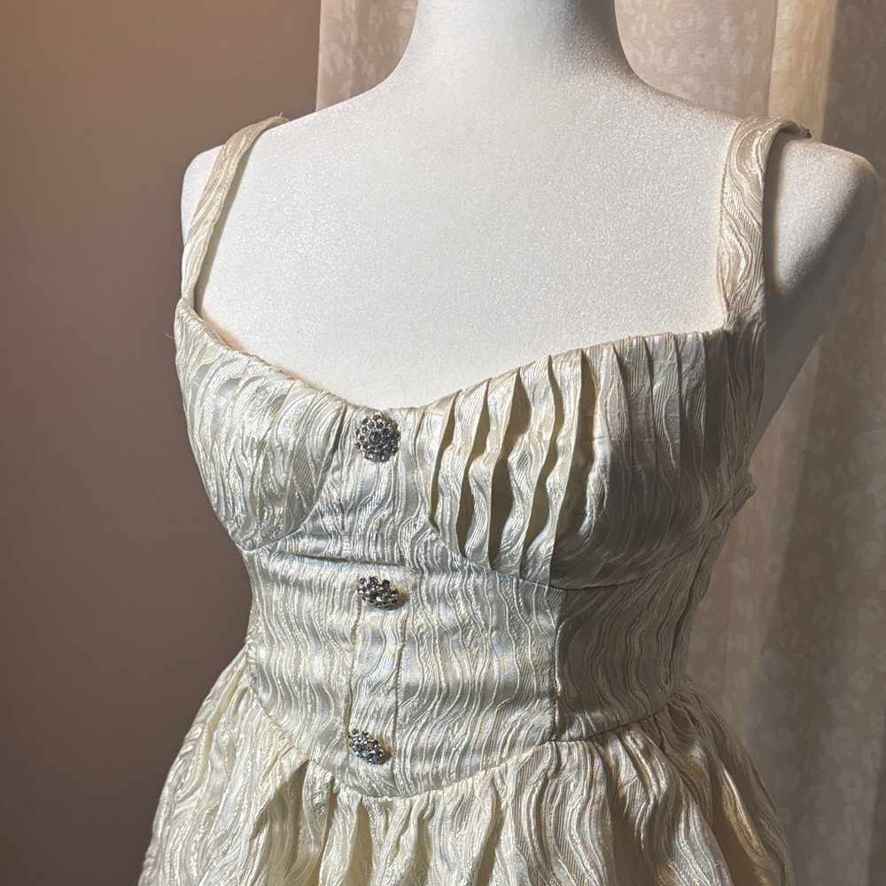 White/Ivory Bustier Fit and Flare Dress Lulu’s Size Small